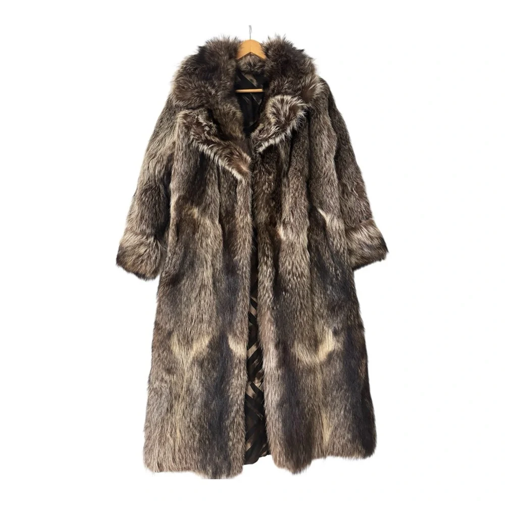 Luxurious Faux Fur Coat - Picture 1 of 1